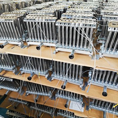व्हाइट शेल वॉल माउंटेड गैस कॉम्बी बॉयलर फ्रीक्वेंसी कन्वर्जन 30kw एलपीजी कॉम्बी बॉयलर